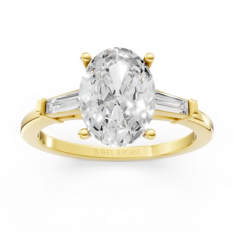 luminous oval-cut center stone -Yellow Gold