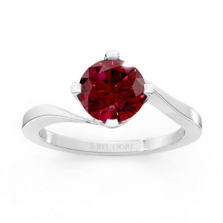 Round cut ruby -White Gold