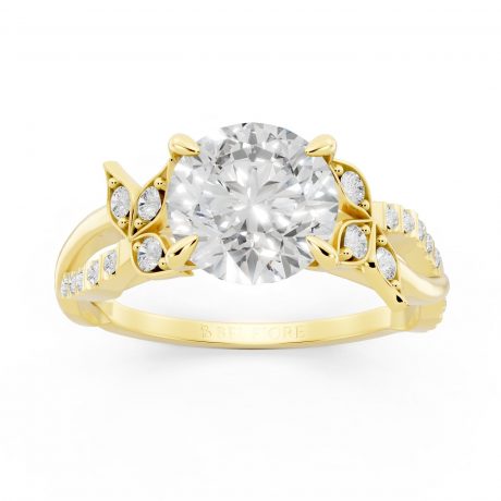 Petal Embrace round-cut center diamond -Yellow Gold