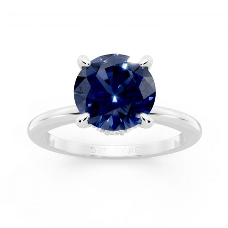 Deep blue round-cut sapphire -White Gold