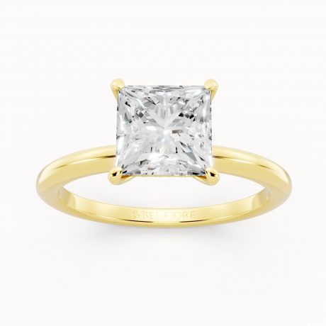 Princess Cut White Diamond - Yellow Gold