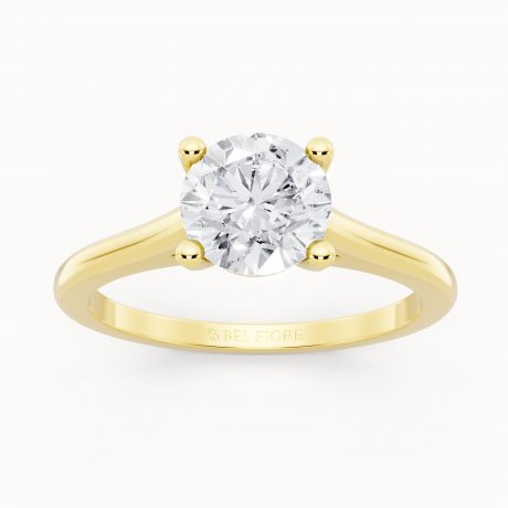 Solitaire style diamond ring -Yellow Gold